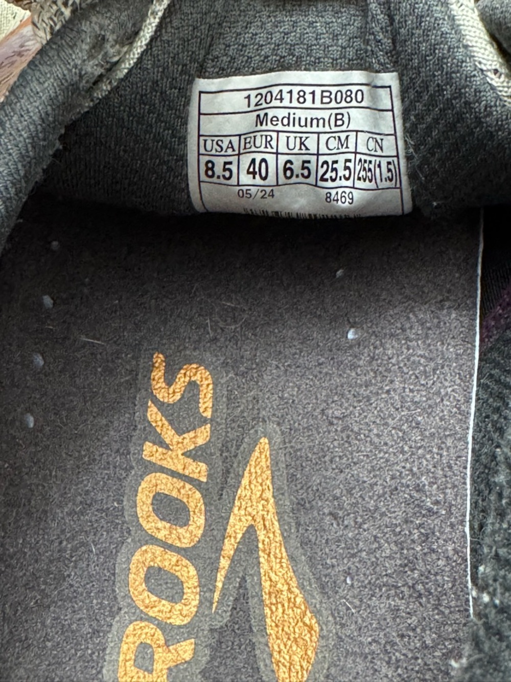 8.5 women’s Brooks Divide 5 Trail Running Shoes Gray & Purple w/Orange Accents - Picture 6 of 6